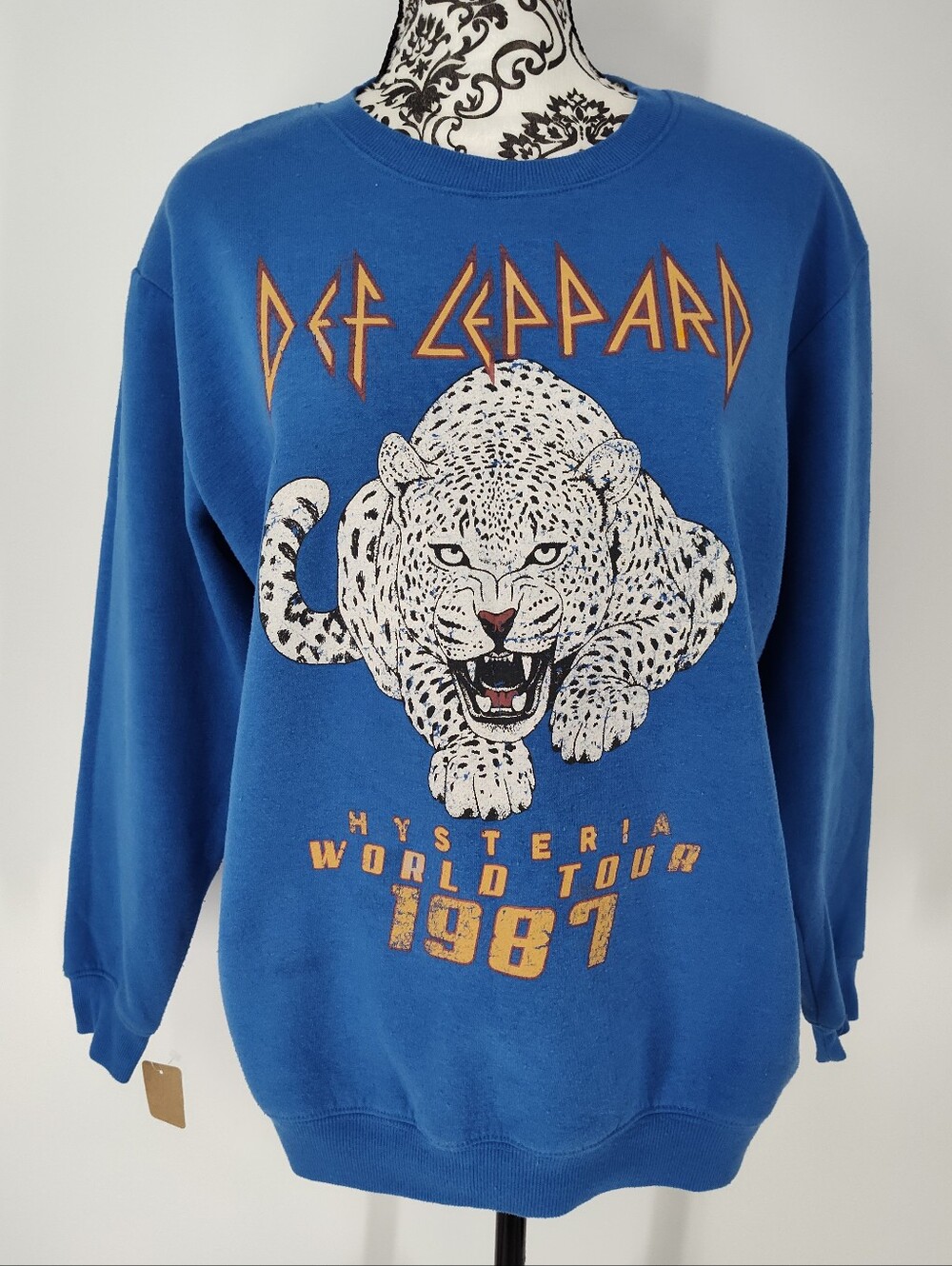 Recycled Karma Blue Def Leppard Graphic Sweatshirt Size Large